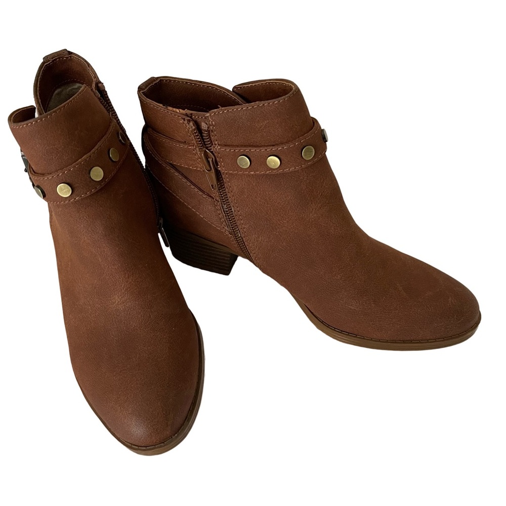 Naturalizer Booties Brown Faux Suede Ankle Boots. Like new. Size 7 M